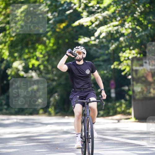 14.09.2025 - Stadtparktriathlon Michael Burmester http://msf.ph/oto/8907086 14.09.2025 13:32:23 Radfahren 1496, 1518, 1546 meine-sportfotos.de