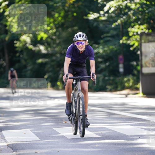 14.09.2025 - Stadtparktriathlon Michael Burmester http://msf.ph/oto/8907101 14.09.2025 13:32:37 Radfahren 1475, 1531, 1561, 1597 meine-sportfotos.de