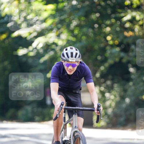 14.09.2025 - Stadtparktriathlon Michael Burmester http://msf.ph/oto/8907102 14.09.2025 13:32:37 Radfahren 1475, 1531, 1561, 1597 meine-sportfotos.de