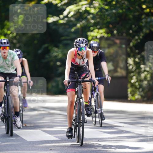 14.09.2025 - Stadtparktriathlon Michael Burmester http://msf.ph/oto/8907106 14.09.2025 13:32:44 Radfahren 1531, 1541, 1544, 1557, 1559, 1563, 1597 meine-sportfotos.de