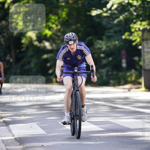 14.09.2025 - Stadtparktriathlon Michael Burmester http://msf.ph/oto/8907117 14.09.2025 13:32:49 Radfahren 1531, 1541, 1544, 1557, 1559, 1563, 1615 meine-sportfotos.de