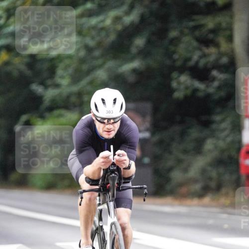 14.09.2025 - Stadtparktriathlon Michael Burmester http://msf.ph/oto/8907138 14.09.2025 09:16:50 Radfahren 303, 350, 372, 399, 435, 453, 457, 460, 462 meine-sportfotos.de