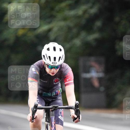 14.09.2025 - Stadtparktriathlon Michael Burmester http://msf.ph/oto/8907146 14.09.2025 09:16:52 Radfahren 303, 350, 372, 453, 457 meine-sportfotos.de