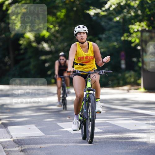 14.09.2025 - Stadtparktriathlon Michael Burmester http://msf.ph/oto/8907155 14.09.2025 13:33:23 Radfahren 1529, 1532, 1569, 1574 meine-sportfotos.de