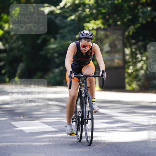 14.09.2025 - Stadtparktriathlon Michael Burmester http://msf.ph/oto/8907159 14.09.2025 13:33:25 Radfahren 1529, 1532, 1569, 1574 meine-sportfotos.de