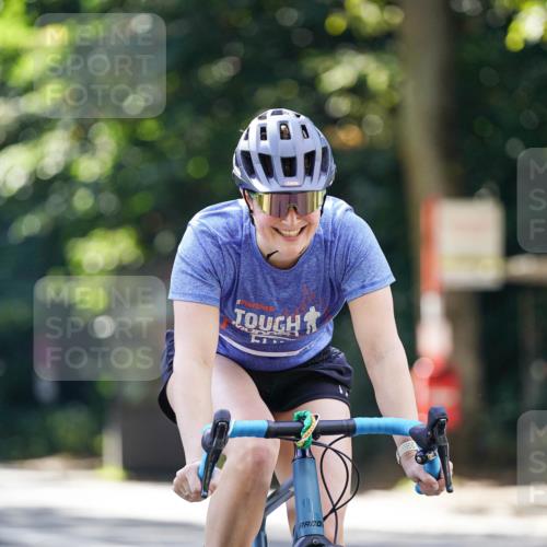 14.09.2025 - Stadtparktriathlon Michael Burmester http://msf.ph/oto/8907169 14.09.2025 13:33:46 Radfahren 1460, 1462, 1517, 1526 meine-sportfotos.de