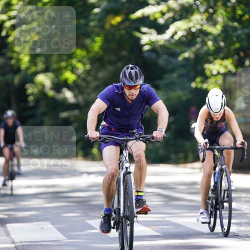 14.09.2025 - Stadtparktriathlon Michael Burmester http://msf.ph/oto/8907170 14.09.2025 13:33:48 Radfahren 1460, 1462, 1517, 1526 meine-sportfotos.de
