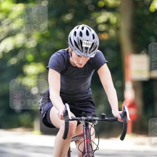14.09.2025 - Stadtparktriathlon Michael Burmester http://msf.ph/oto/8907181 14.09.2025 13:33:52 Radfahren 1460, 1462, 1517, 1526 meine-sportfotos.de