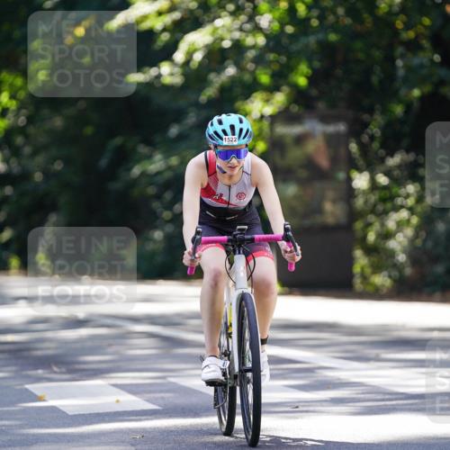 14.09.2025 - Stadtparktriathlon Michael Burmester http://msf.ph/oto/8907185 14.09.2025 13:34:08 Radfahren 1522, 1558, 1568 meine-sportfotos.de