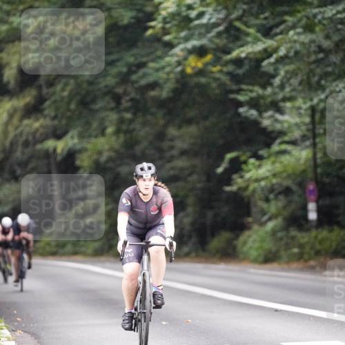 14.09.2025 - Stadtparktriathlon Michael Burmester http://msf.ph/oto/8907189 14.09.2025 09:17:23 Radfahren 313, 335, 387, 416, 421, 436, 463 meine-sportfotos.de