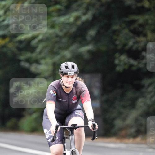 14.09.2025 - Stadtparktriathlon Michael Burmester http://msf.ph/oto/8907191 14.09.2025 09:17:24 Radfahren 313, 335, 387, 416, 421, 436 meine-sportfotos.de