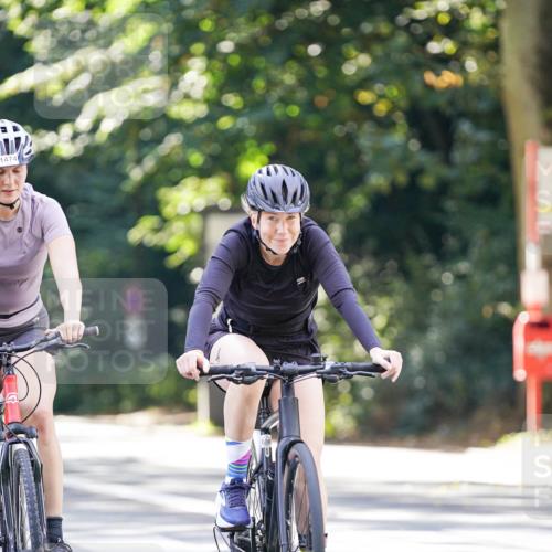 14.09.2025 - Stadtparktriathlon Michael Burmester http://msf.ph/oto/8907205 14.09.2025 13:34:26 Radfahren 1427, 1442, 1454, 1467, 1474, 1507, 1515, 1537 meine-sportfotos.de