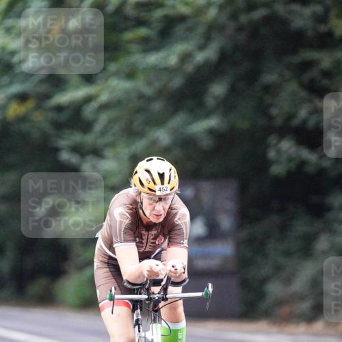 14.09.2025 - Stadtparktriathlon Michael Burmester http://msf.ph/oto/8907219 14.09.2025 09:17:38 Radfahren 331, 394, 402, 452 meine-sportfotos.de