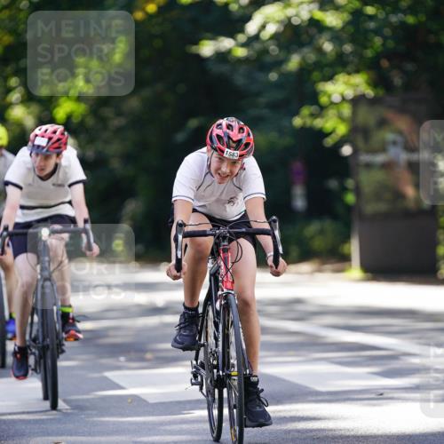 14.09.2025 - Stadtparktriathlon Michael Burmester http://msf.ph/oto/8907239 14.09.2025 13:34:40 Radfahren 1442, 1498, 1507, 1553, 1556, 1583, 1591 meine-sportfotos.de
