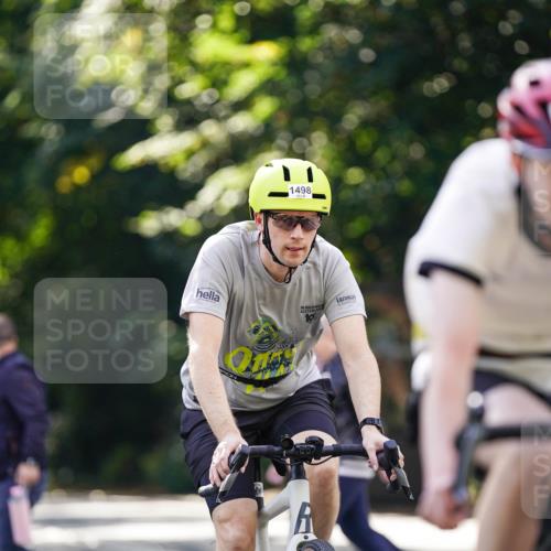 14.09.2025 - Stadtparktriathlon Michael Burmester http://msf.ph/oto/8907243 14.09.2025 13:34:42 Radfahren 1498, 1553, 1556, 1583, 1591 meine-sportfotos.de