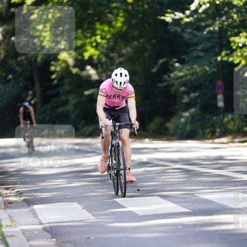 14.09.2025 - Stadtparktriathlon Michael Burmester http://msf.ph/oto/8907246 14.09.2025 13:34:45 Radfahren 1498, 1538, 1553, 1556, 1583 meine-sportfotos.de