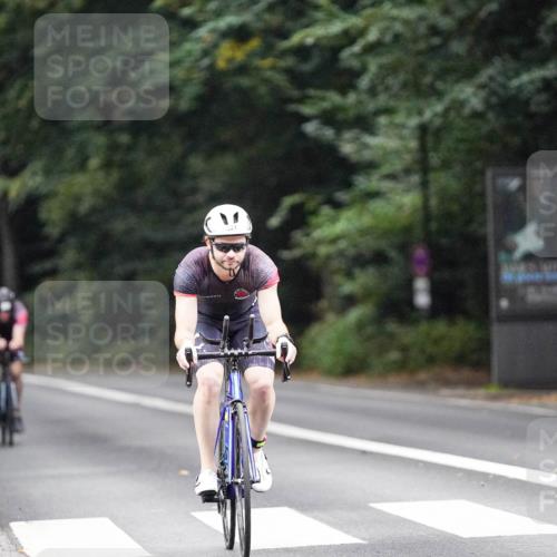 14.09.2025 - Stadtparktriathlon Michael Burmester http://msf.ph/oto/8907253 14.09.2025 09:17:56 Radfahren 321, 322, 378, 405, 412, 475 meine-sportfotos.de