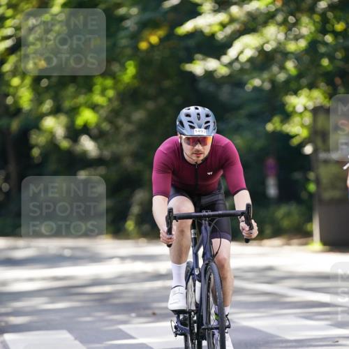 14.09.2025 - Stadtparktriathlon Michael Burmester http://msf.ph/oto/8907258 14.09.2025 13:35:06 Radfahren 1436, 1493, 1534 meine-sportfotos.de