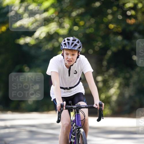14.09.2025 - Stadtparktriathlon Michael Burmester http://msf.ph/oto/8907269 14.09.2025 13:35:26 Radfahren 1447, 1489, 1527, 1587 meine-sportfotos.de