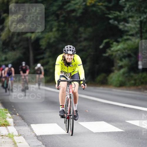 14.09.2025 - Stadtparktriathlon Michael Burmester http://msf.ph/oto/8907290 14.09.2025 09:18:14 Radfahren 307, 317, 344, 420, 456, 459, 468, 474, 481 meine-sportfotos.de