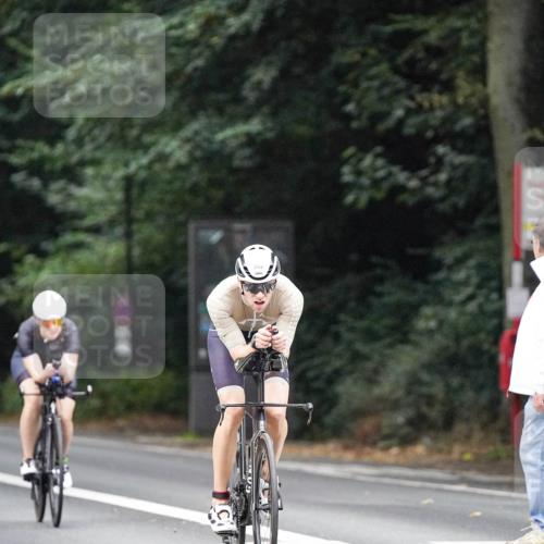 14.09.2025 - Stadtparktriathlon Michael Burmester http://msf.ph/oto/8907307 14.09.2025 09:18:20 Radfahren 317, 344, 395, 420, 456, 468, 481 meine-sportfotos.de