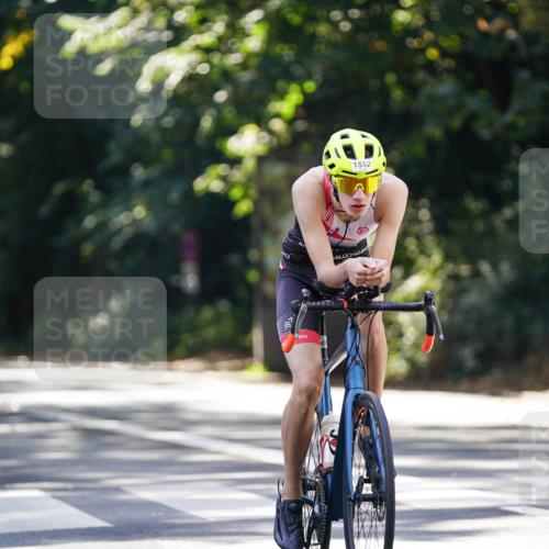 14.09.2025 - Stadtparktriathlon Michael Burmester http://msf.ph/oto/8907317 14.09.2025 13:36:10 Radfahren 1547, 1552 meine-sportfotos.de
