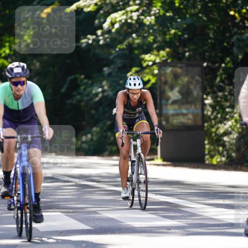 14.09.2025 - Stadtparktriathlon Michael Burmester http://msf.ph/oto/8907333 14.09.2025 13:36:36 Radfahren 1476, 1508, 1525, 1536, 1549 meine-sportfotos.de