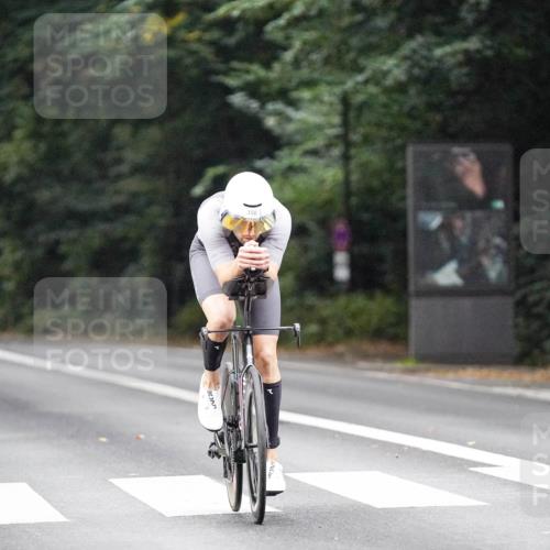 14.09.2025 - Stadtparktriathlon Michael Burmester http://msf.ph/oto/8907341 14.09.2025 09:18:39 Radfahren 316, 358, 415, 455, 483, 493 meine-sportfotos.de