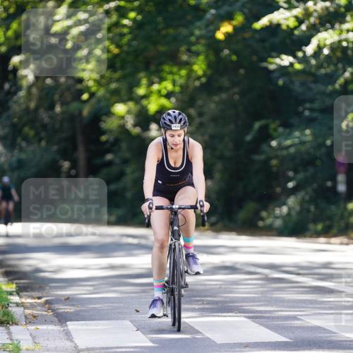 14.09.2025 - Stadtparktriathlon Michael Burmester http://msf.ph/oto/8907361 14.09.2025 13:37:19 Radfahren 1450 meine-sportfotos.de