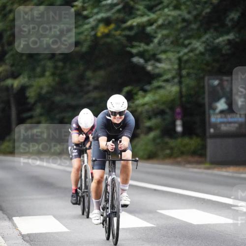 14.09.2025 - Stadtparktriathlon Michael Burmester http://msf.ph/oto/8907362 14.09.2025 09:18:49 Radfahren 302, 454, 455, 493, 499, 502 meine-sportfotos.de