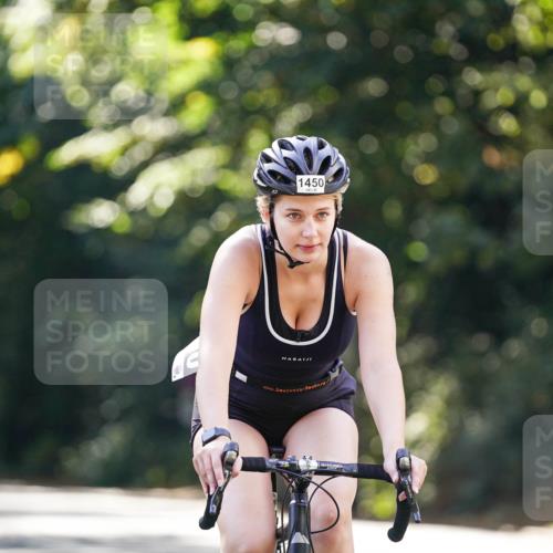 14.09.2025 - Stadtparktriathlon Michael Burmester http://msf.ph/oto/8907365 14.09.2025 13:37:21 Radfahren 1450 meine-sportfotos.de