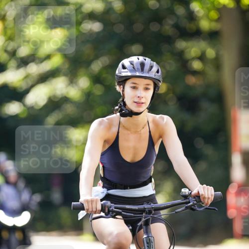 14.09.2025 - Stadtparktriathlon Michael Burmester http://msf.ph/oto/8907380 14.09.2025 13:37:32 Radfahren 1438, 1439, 1543, 1545, 1551 meine-sportfotos.de