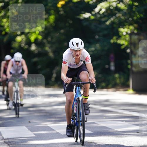 14.09.2025 - Stadtparktriathlon Michael Burmester http://msf.ph/oto/8907382 14.09.2025 13:37:33 Radfahren 1438, 1439, 1543, 1545, 1551 meine-sportfotos.de