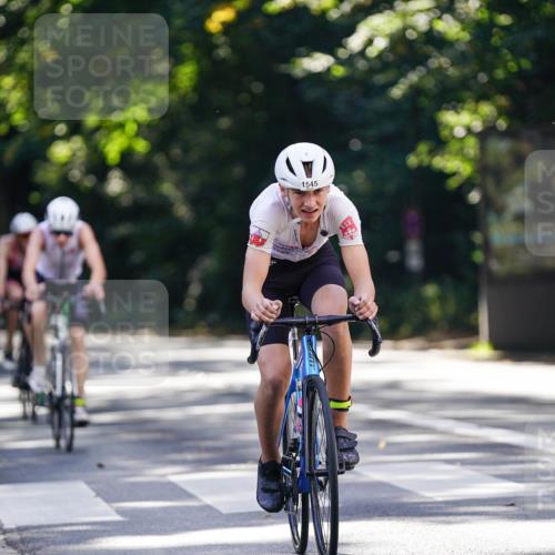 14.09.2025 - Stadtparktriathlon Michael Burmester http://msf.ph/oto/8907384 14.09.2025 13:37:33 Radfahren 1438, 1439, 1543, 1545, 1551 meine-sportfotos.de