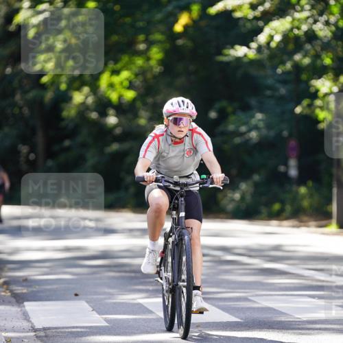 14.09.2025 - Stadtparktriathlon Michael Burmester http://msf.ph/oto/8907405 14.09.2025 13:37:53 Radfahren 1437, 1465 meine-sportfotos.de