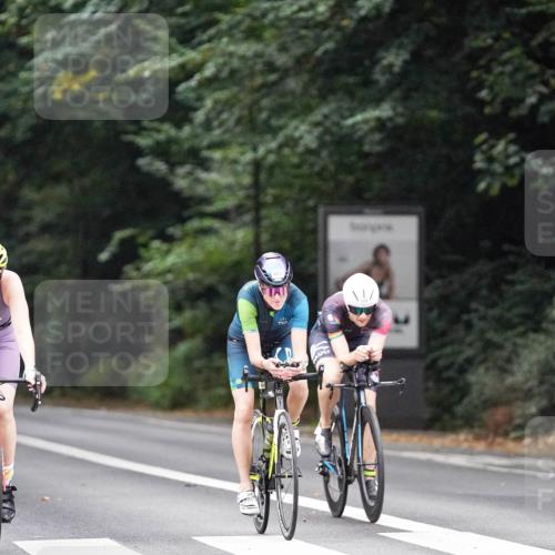 14.09.2025 - Stadtparktriathlon Michael Burmester http://msf.ph/oto/8907443 14.09.2025 09:19:24 Radfahren 304, 338, 439, 443, 464, 467, 477, 486, 494 meine-sportfotos.de