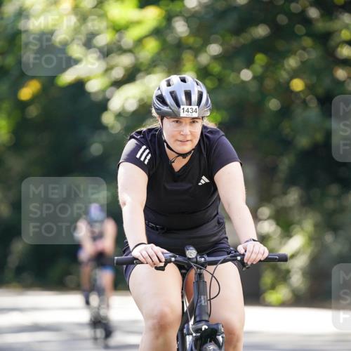 14.09.2025 - Stadtparktriathlon Michael Burmester http://msf.ph/oto/8907446 14.09.2025 13:38:59 Radfahren 1434, 1435, 1483, 1487, 1546 meine-sportfotos.de