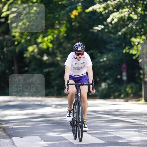 14.09.2025 - Stadtparktriathlon Michael Burmester http://msf.ph/oto/8907456 14.09.2025 13:39:08 Radfahren 1435, 1487, 1528, 1554 meine-sportfotos.de