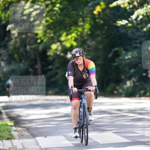 14.09.2025 - Stadtparktriathlon Michael Burmester http://msf.ph/oto/8907461 14.09.2025 13:39:13 Radfahren 1487, 1528, 1541, 1554 meine-sportfotos.de
