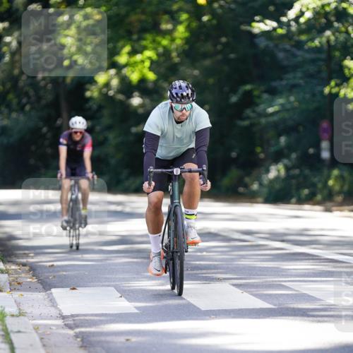 14.09.2025 - Stadtparktriathlon Michael Burmester http://msf.ph/oto/8907476 14.09.2025 13:39:30 Radfahren 1520, 1542 meine-sportfotos.de