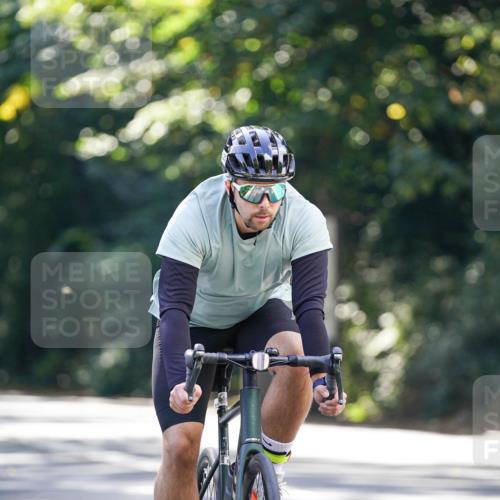 14.09.2025 - Stadtparktriathlon Michael Burmester http://msf.ph/oto/8907479 14.09.2025 13:39:32 Radfahren 1520, 1542 meine-sportfotos.de