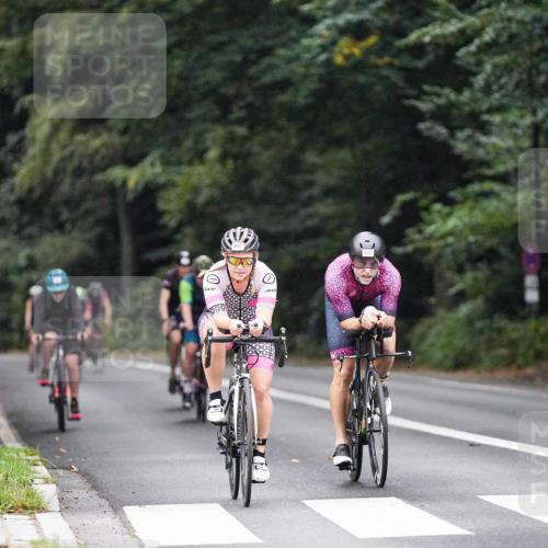 14.09.2025 - Stadtparktriathlon Michael Burmester http://msf.ph/oto/8907480 14.09.2025 09:19:40 Radfahren 320, 324, 356, 382, 425, 447, 485, 492, 495, 497 meine-sportfotos.de