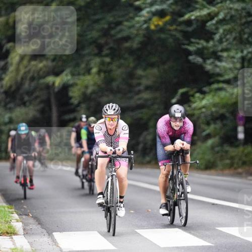 14.09.2025 - Stadtparktriathlon Michael Burmester http://msf.ph/oto/8907482 14.09.2025 09:19:40 Radfahren 320, 324, 356, 382, 425, 447, 485, 492, 495, 497 meine-sportfotos.de