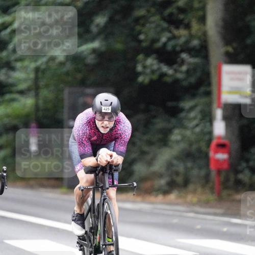 14.09.2025 - Stadtparktriathlon Michael Burmester http://msf.ph/oto/8907484 14.09.2025 09:19:41 Radfahren 320, 324, 356, 382, 425, 447, 485, 492, 495, 497 meine-sportfotos.de