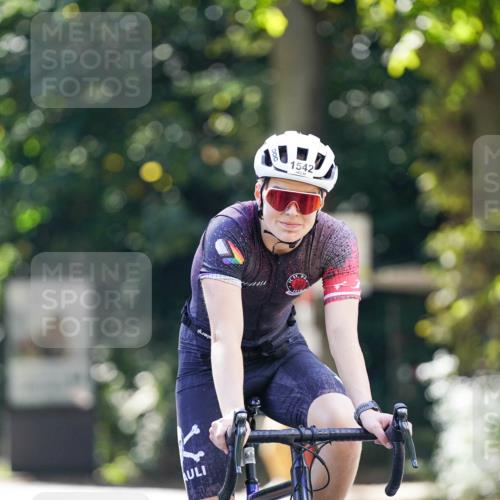 14.09.2025 - Stadtparktriathlon Michael Burmester http://msf.ph/oto/8907485 14.09.2025 13:39:34 Radfahren 1520, 1542 meine-sportfotos.de