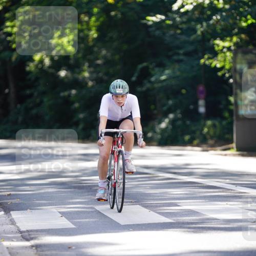 14.09.2025 - Stadtparktriathlon Michael Burmester http://msf.ph/oto/8907508 14.09.2025 13:40:45 Radfahren 1523, 1526 meine-sportfotos.de