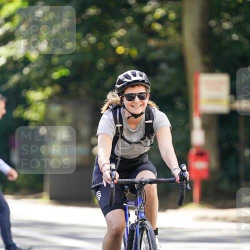 14.09.2025 - Stadtparktriathlon Michael Burmester http://msf.ph/oto/8907524 14.09.2025 13:41:04 Radfahren 1423, 1559 meine-sportfotos.de