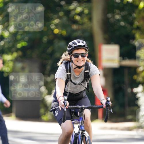 14.09.2025 - Stadtparktriathlon Michael Burmester http://msf.ph/oto/8907526 14.09.2025 13:41:04 Radfahren 1423, 1559 meine-sportfotos.de