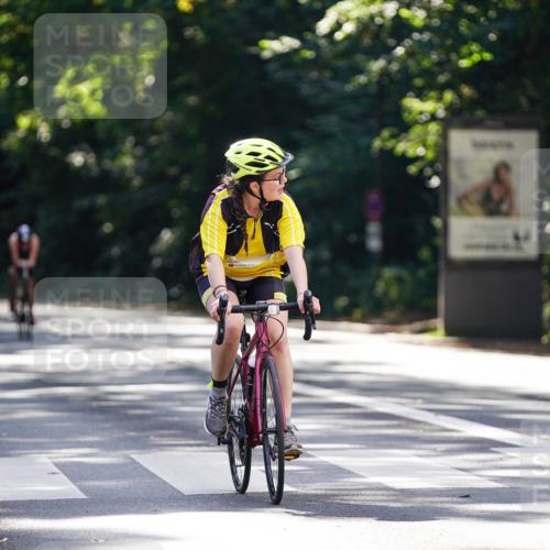 14.09.2025 - Stadtparktriathlon Michael Burmester http://msf.ph/oto/8907540 14.09.2025 13:41:25 Radfahren 1531, 1535, 1538 meine-sportfotos.de