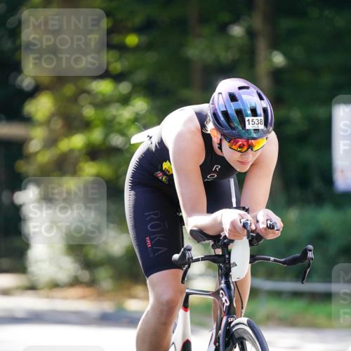 14.09.2025 - Stadtparktriathlon Michael Burmester http://msf.ph/oto/8907550 14.09.2025 13:41:30 Radfahren 1422, 1535, 1538, 1558 meine-sportfotos.de